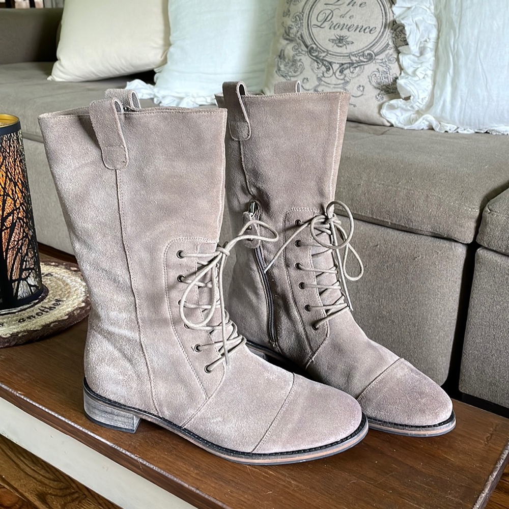 Sundance: (Price Firm) Boots by Chocolat Blu